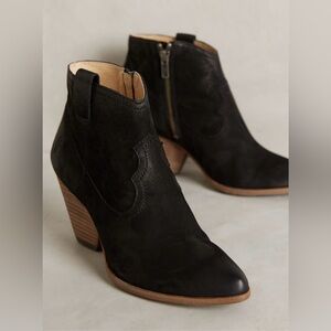 Frye. Reina Bootie. Black. Size 7.